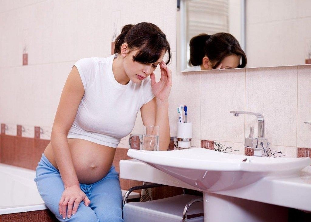 Як позбутися від запору при вагітності народними методами?